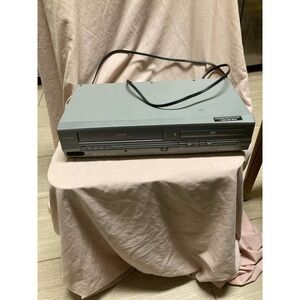 MAGNAVOX DVD/VCR Combo MWD2205 Tested Nor Remote
